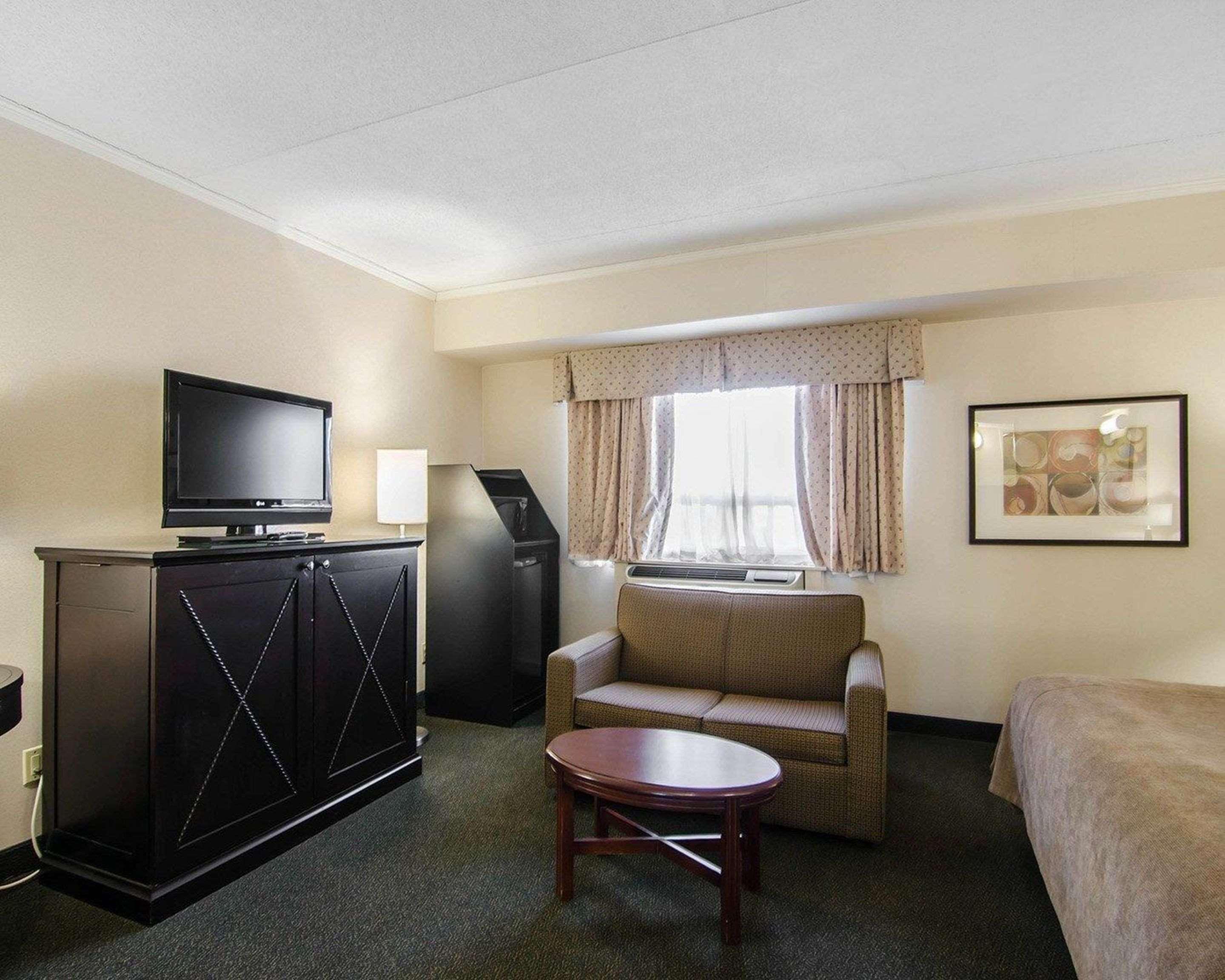 מלון Courtyard By Marriott Regina Downtown מראה חיצוני תמונה