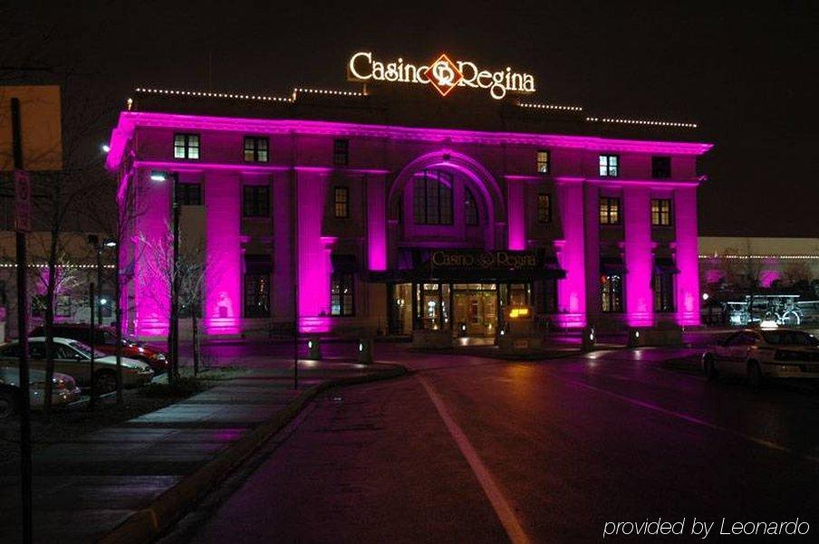 מלון Courtyard By Marriott Regina Downtown שירותים תמונה
